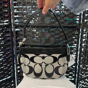 Signature Zoe style Coach bag